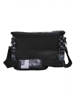 Chladící taška URBAN CLASSICS TB5117 BLACK/WHITE